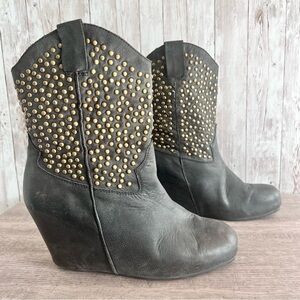 Jeffrey Campbell Studded Western Leather Wedge Boots Size 8.5